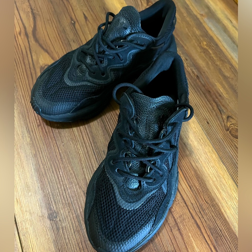 Adidas Osweego